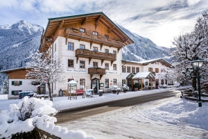 Apartment and Chalet 